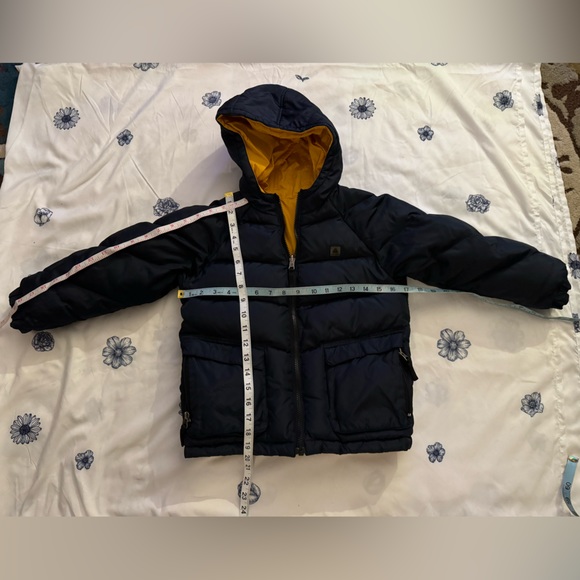 Boy’s Old Navy Reversible Puffy Down Coat with Hood. - Picture 6 of 7